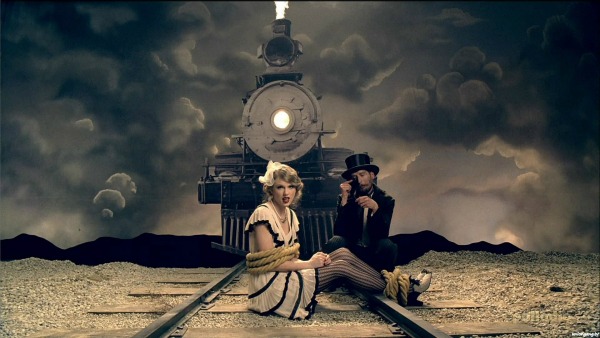 Taylor Swift 'Mean' Music Video Screencap 2 - Taylor on the railroad tracks